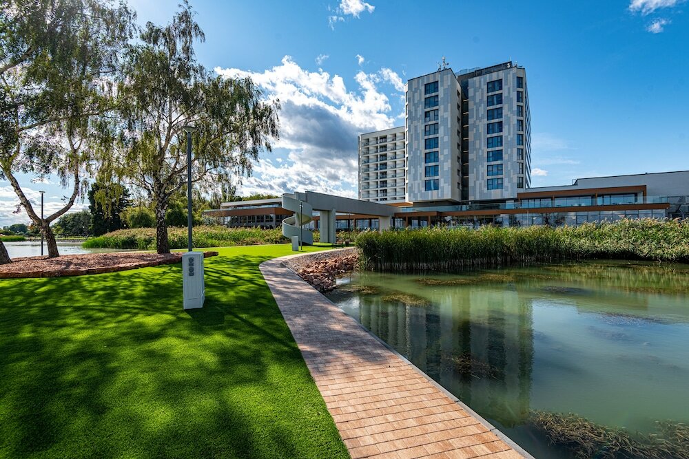 Фото Hunguest Hotel Helikon