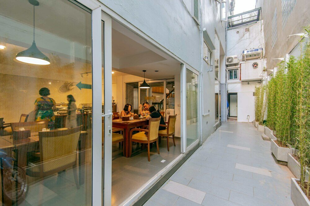 Фото Golden Sun Villa Hotel