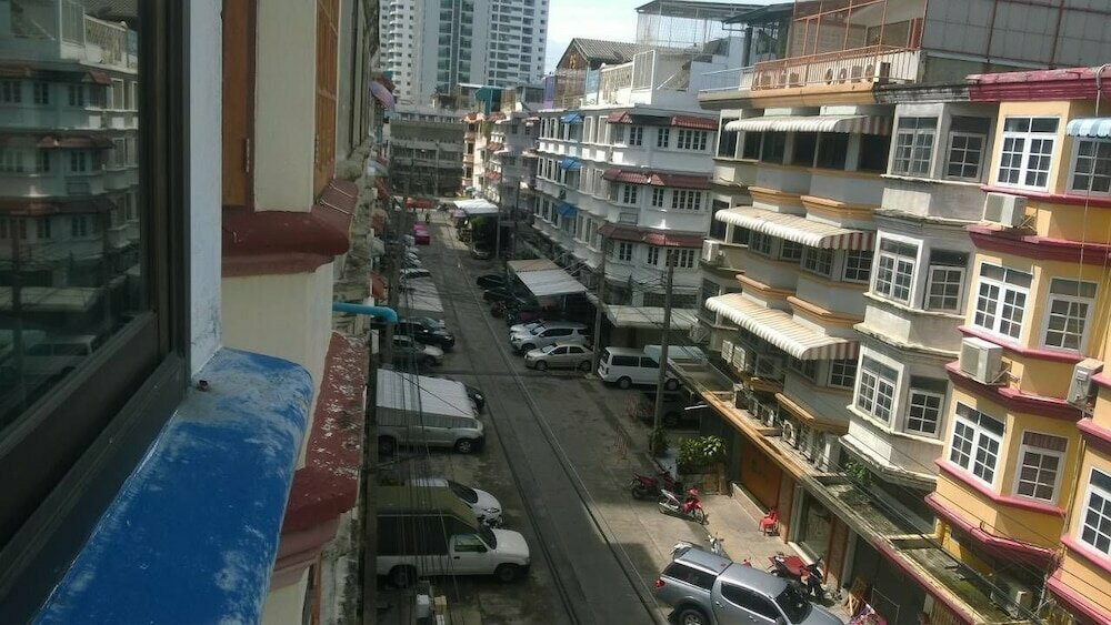 Hotel A & P House Charansanitwong, Bangkok, photo