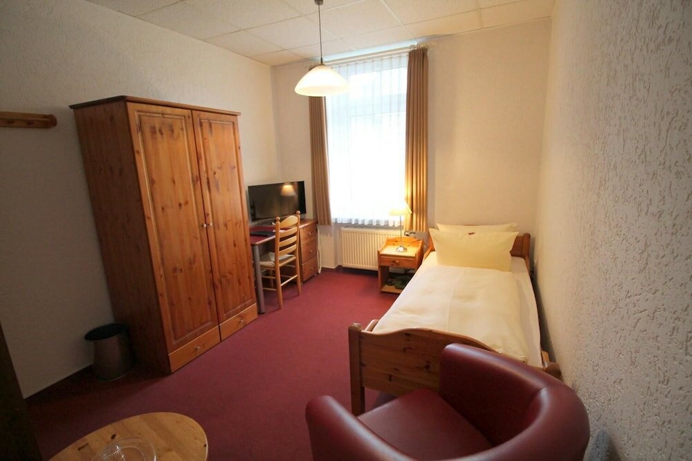 Фото Hotel Burgk