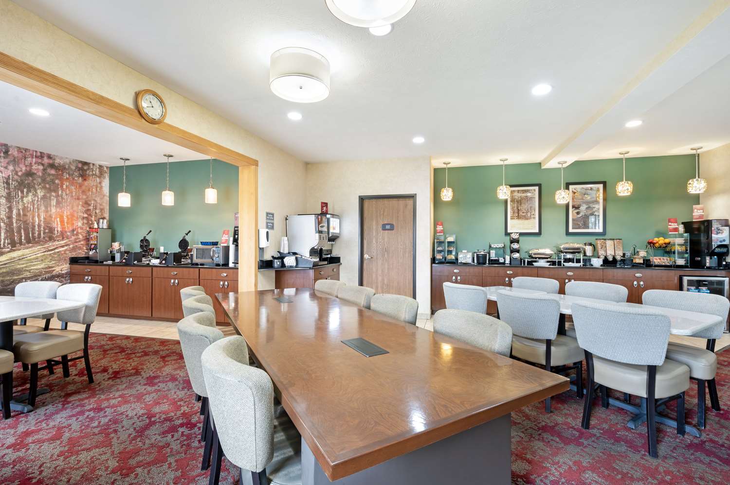 Фото Best Western Plus Howe Inn