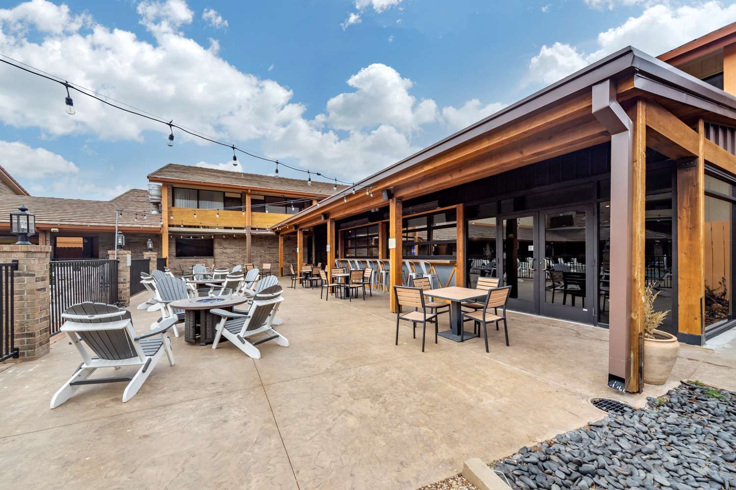 Фото Best Western Plus Saddleback Inn & Conference Center