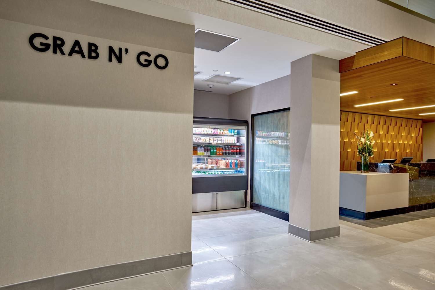 Фото Hilton Des Moines Downtown