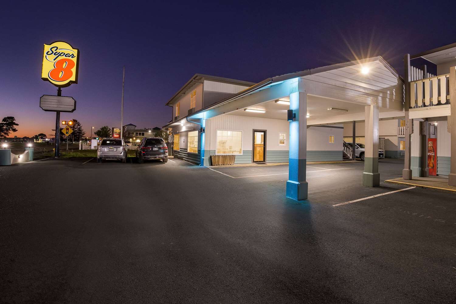 Фото Super 8 by Wyndham Crescent City