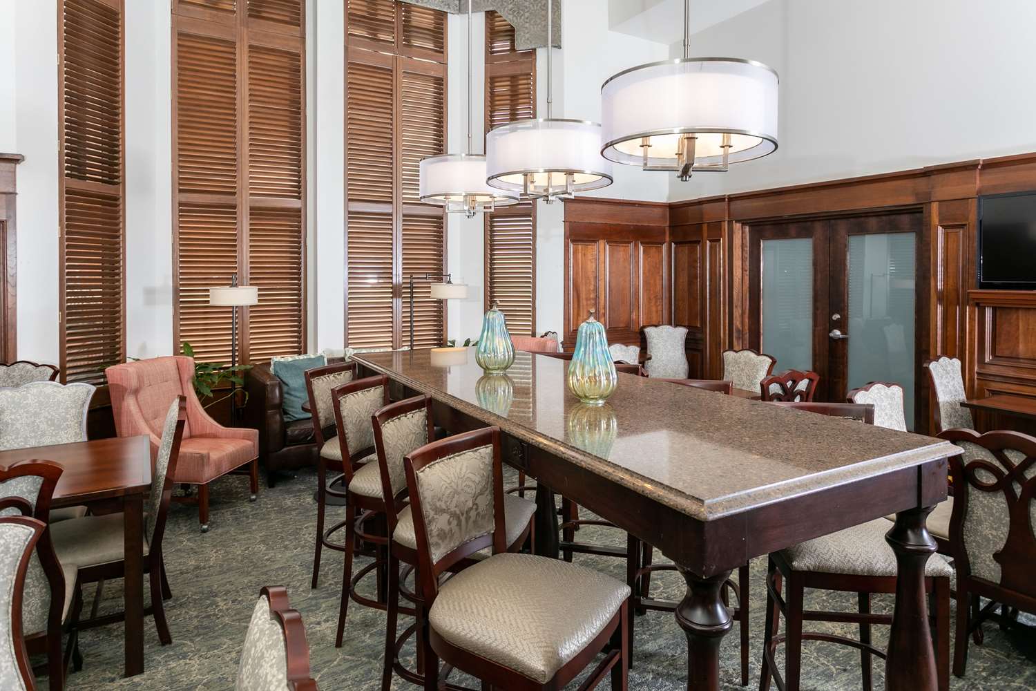 Фото Hampton Inn & Suites Nashville-Green Hills