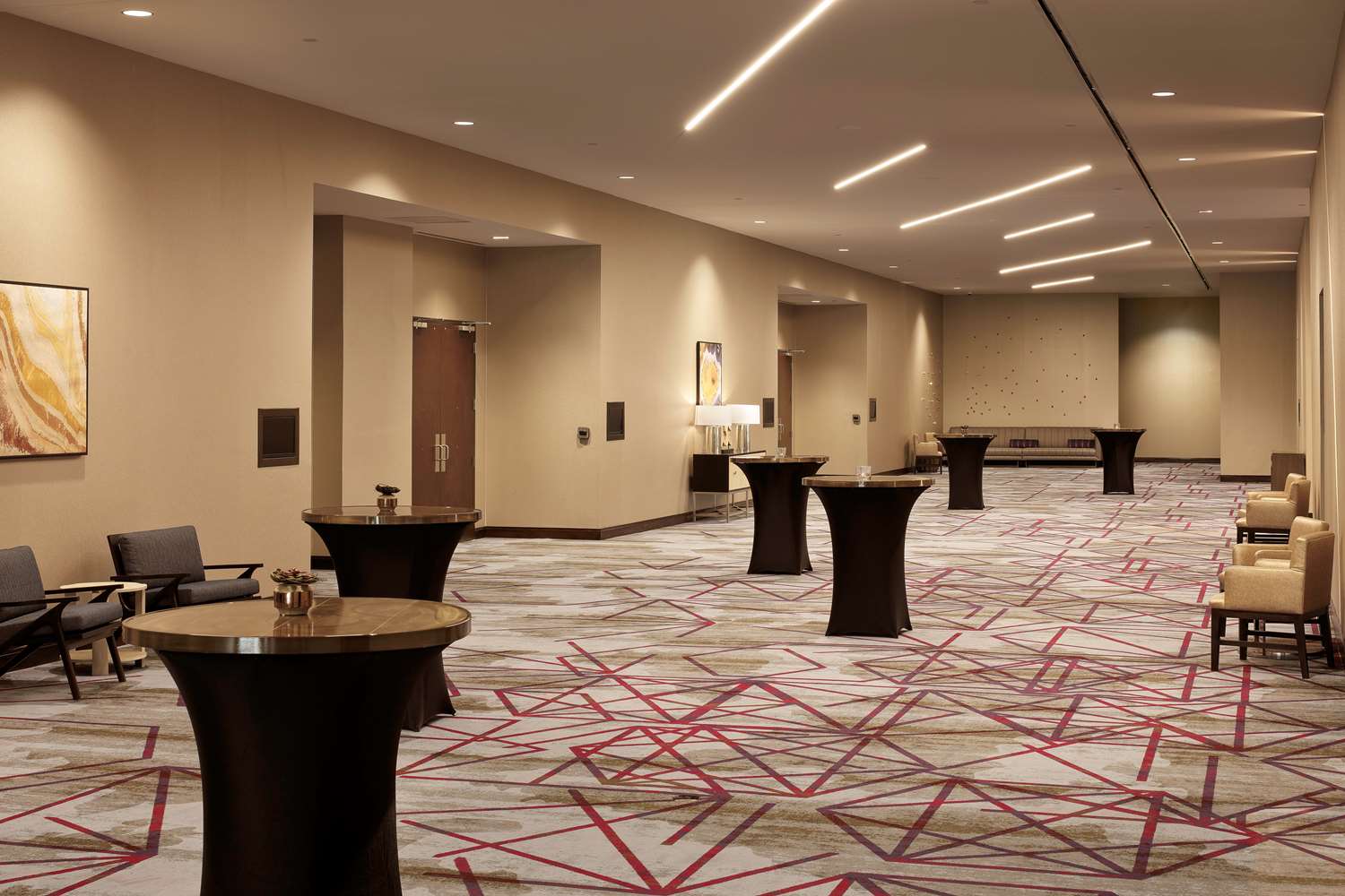 Фото Embassy Suites by Hilton Amarillo Downtown