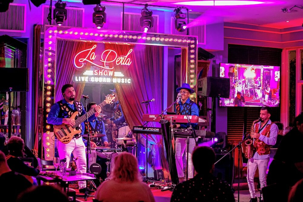 Фото Hotel Breakwater South Beach