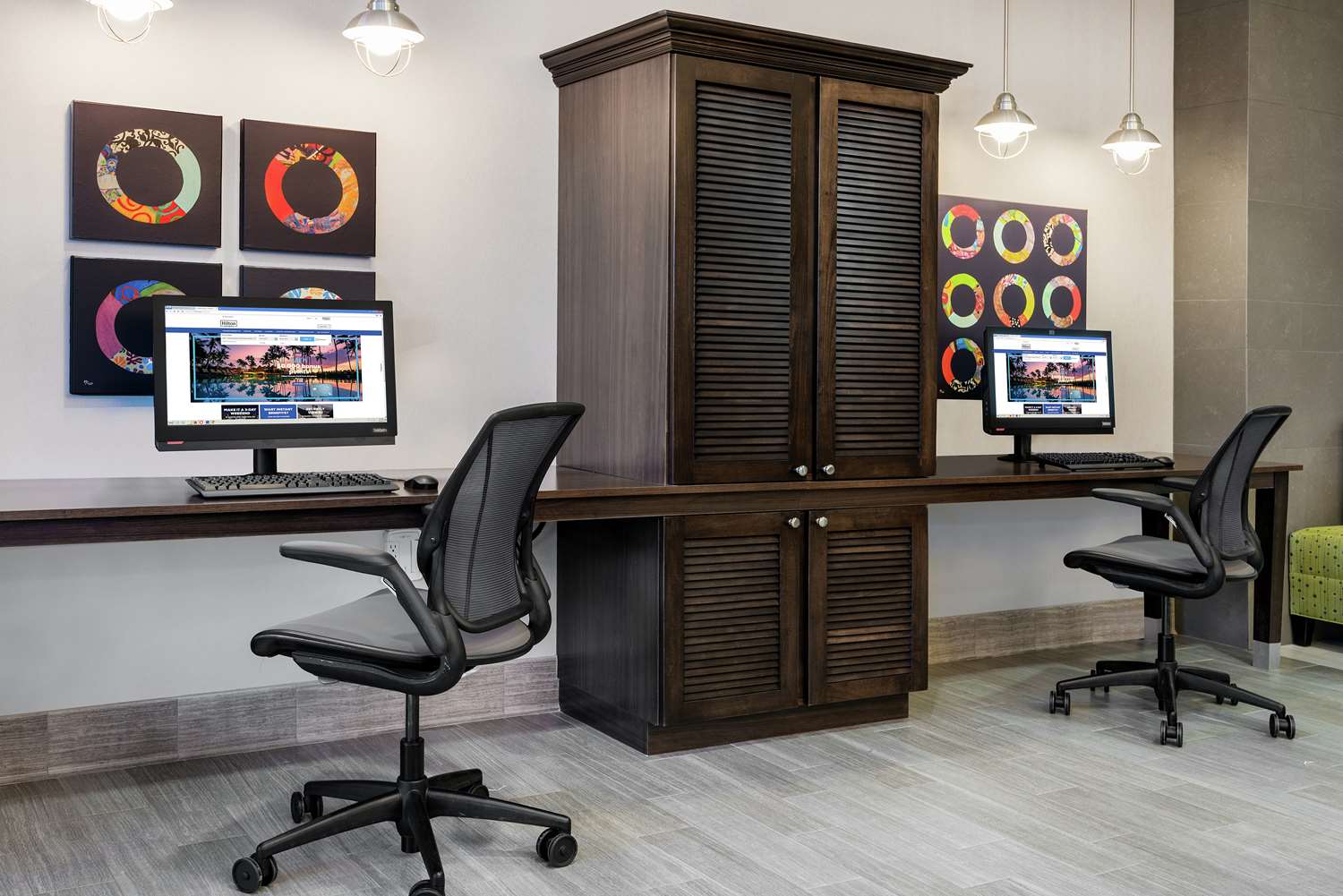 Фото Home2 Suites by Hilton Austin Airport