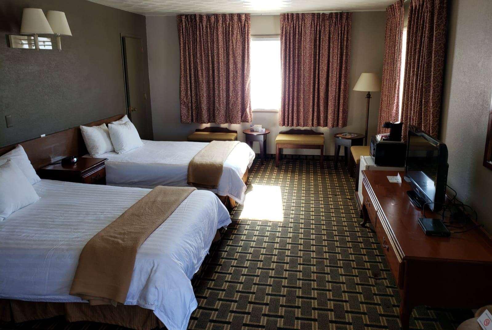 Фото отеля 2