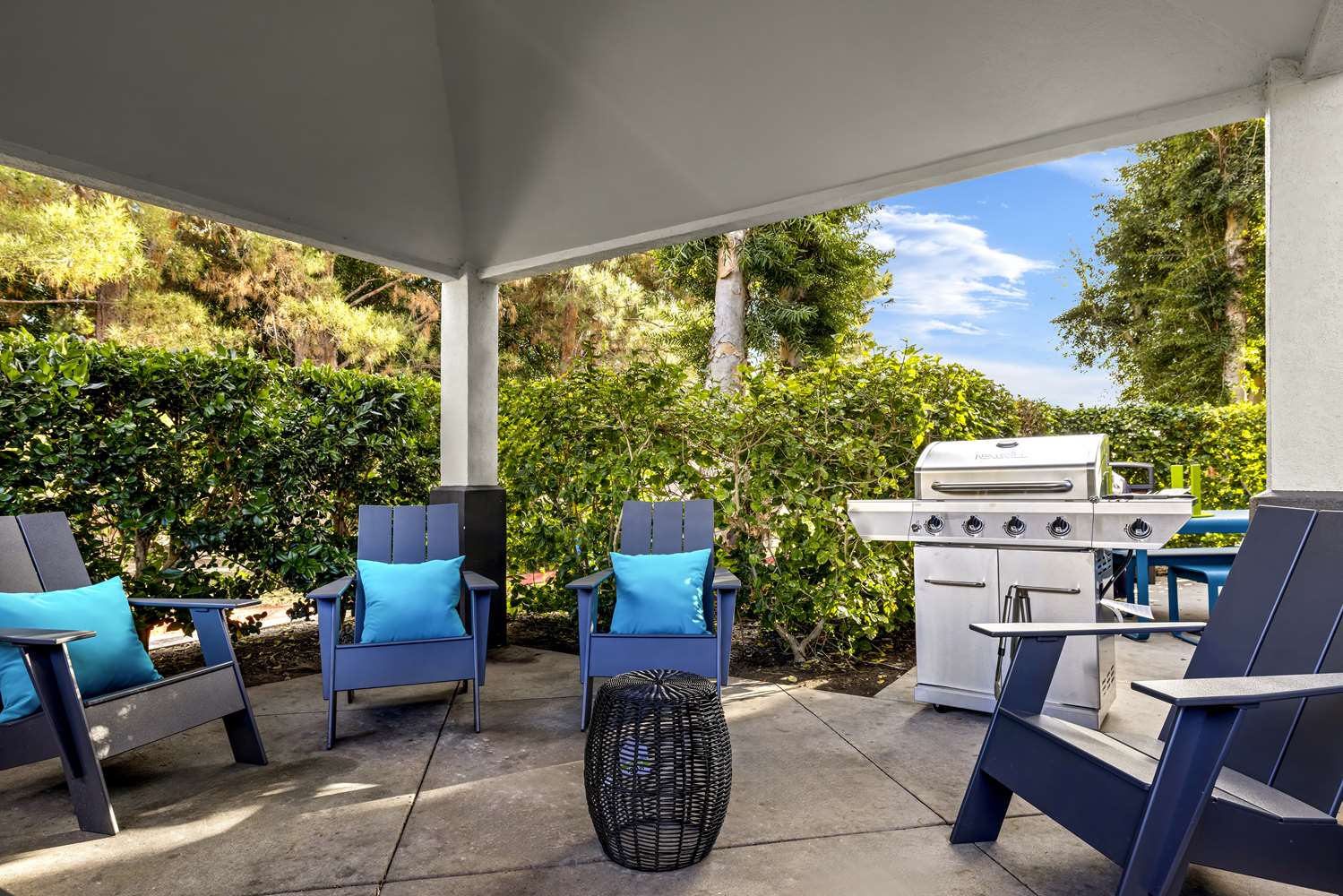 Фото Sonesta Simply Suites Irvine East Foothill