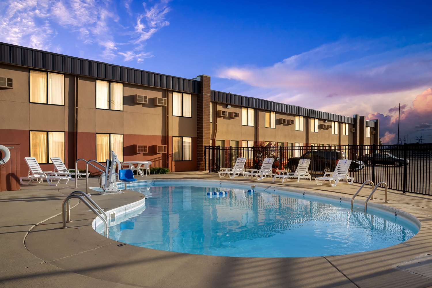 Фото отеля 2