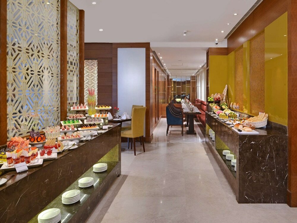 Фото Golden Sarovar Portico Amritsar