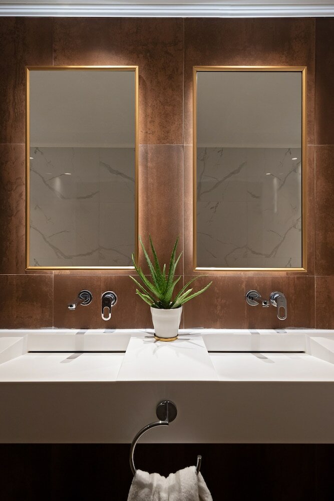 Фото Alexandra Elegance Bridging Generations