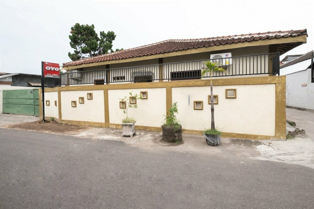 Hotel Hotel Brosta by Oyo Rooms, Yogyakarta, photo