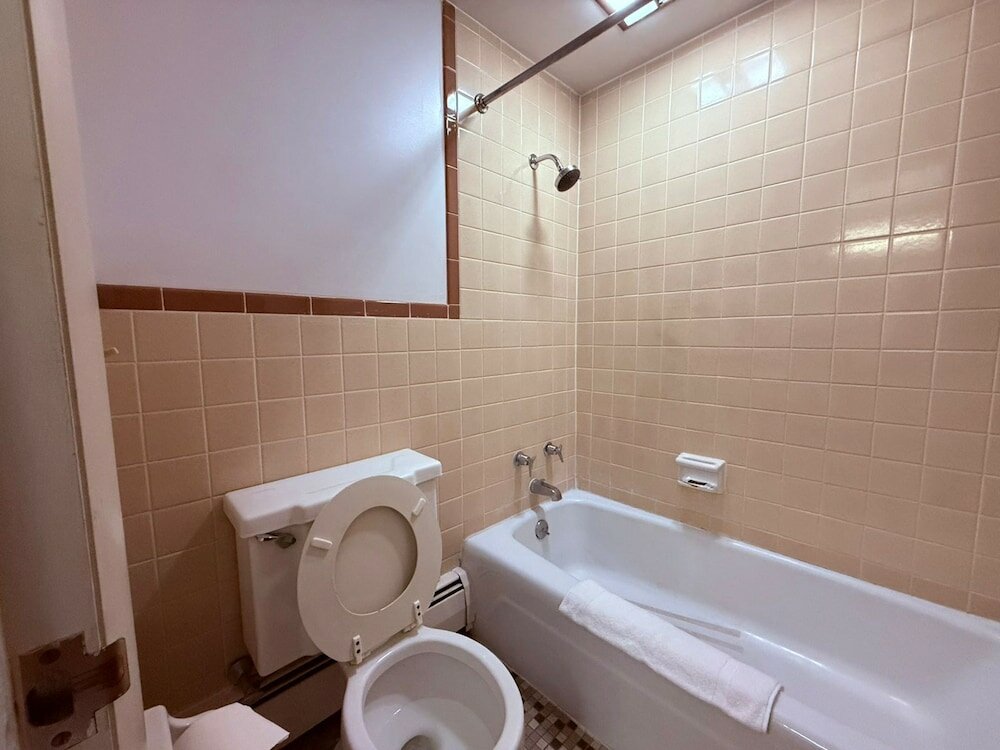 Фото Tomahawk Motor Lodge