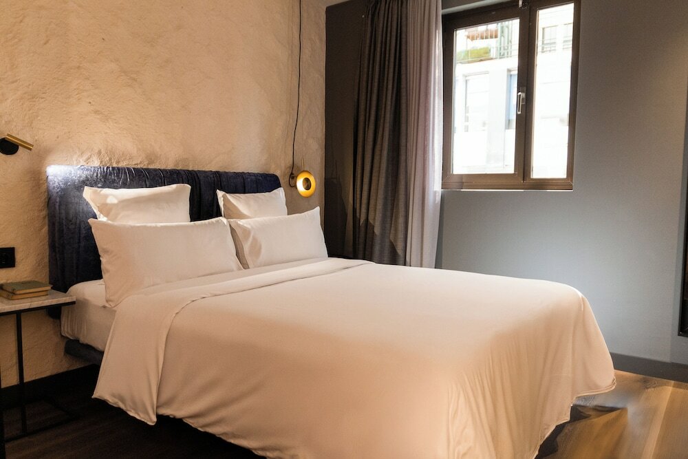 Фото Letoh Letoh Sevilla