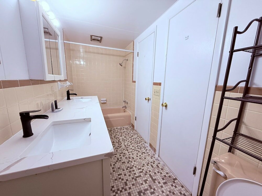 Фото Tomahawk Motor Lodge