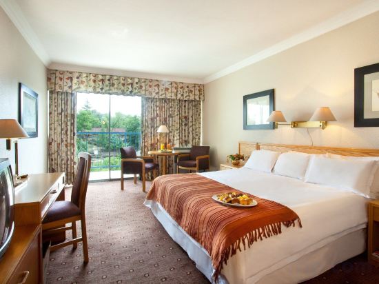 Фото Avani Maseru Hotel