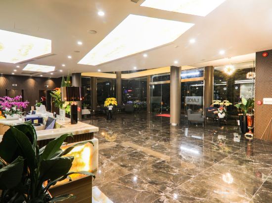Фото Lake View Hotel