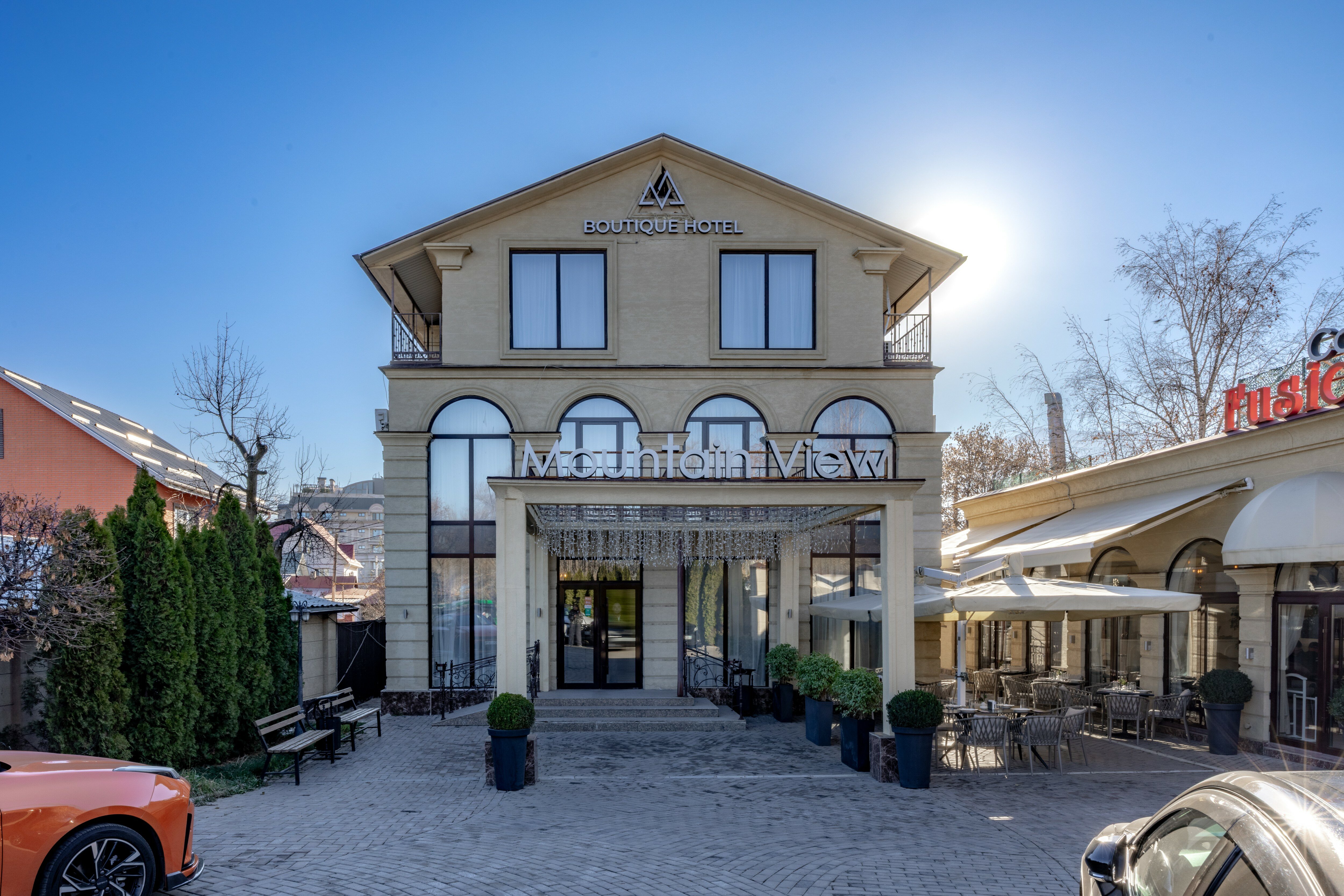 Фото отеля 1