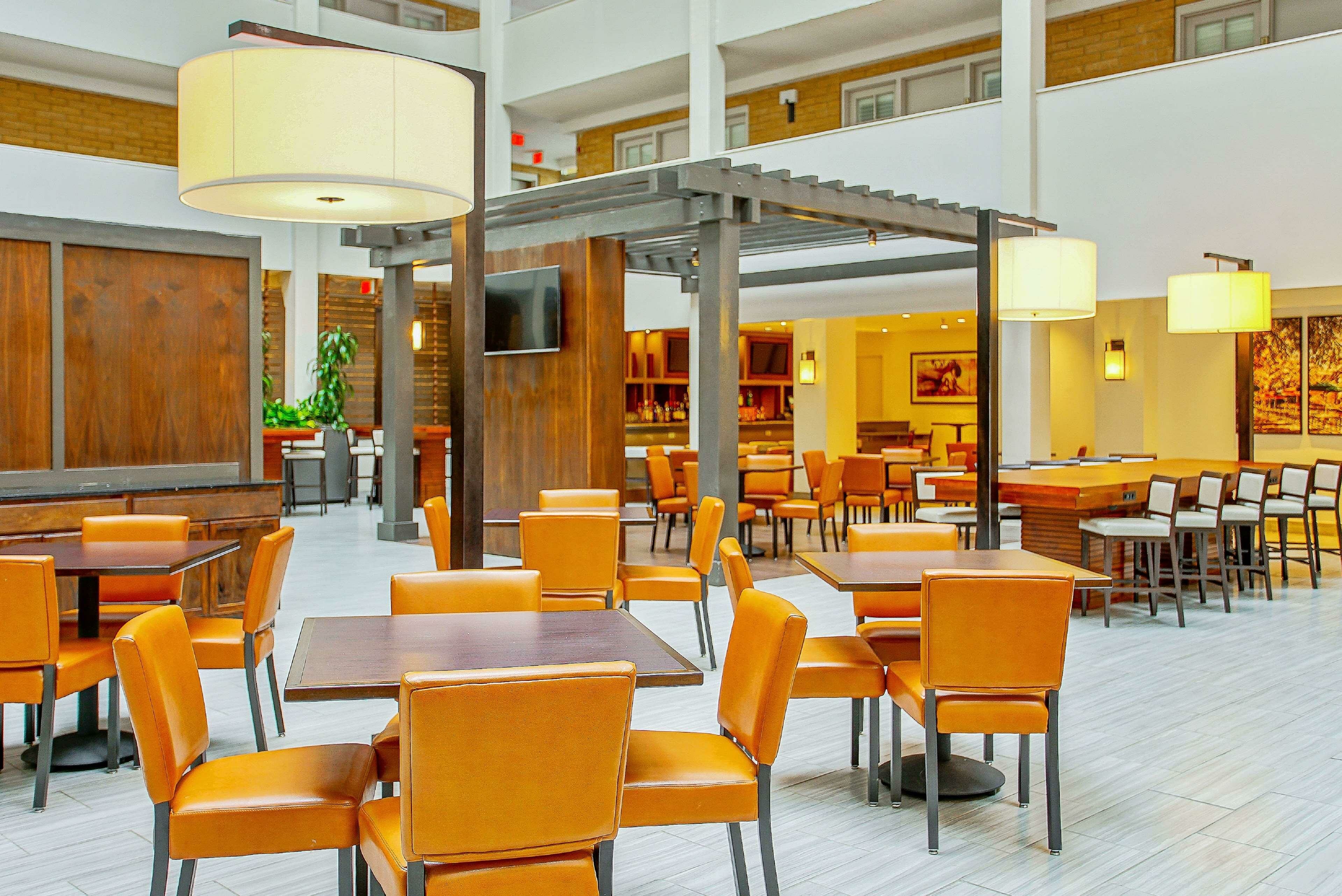 Фото Embassy Suites by Hilton San Antonio Nw I-10