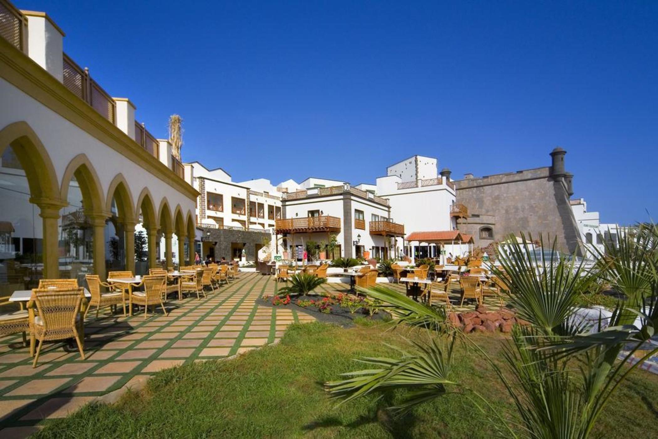 Фото Gran Castillo Tagoro Family & Fun Playa Blanca - All Inclusive