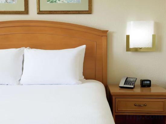 Фото Hilton Boca Raton Suites