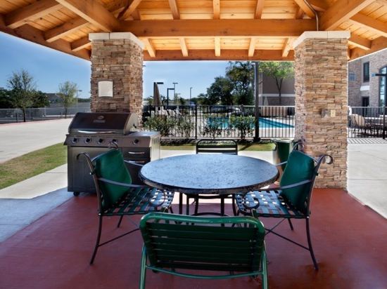Фото Staybridge Suites Austin Nw, an Ihg Hotel