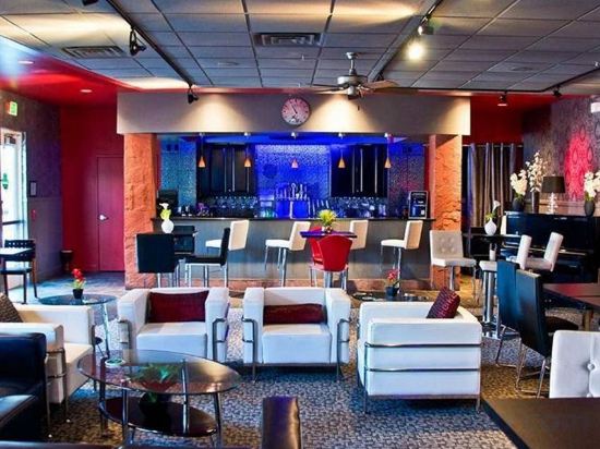 Фото Hilton Garden Inn Salt Lake City Airport