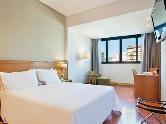 Фото Malaga Alameda Centro Affiliated by Meliá