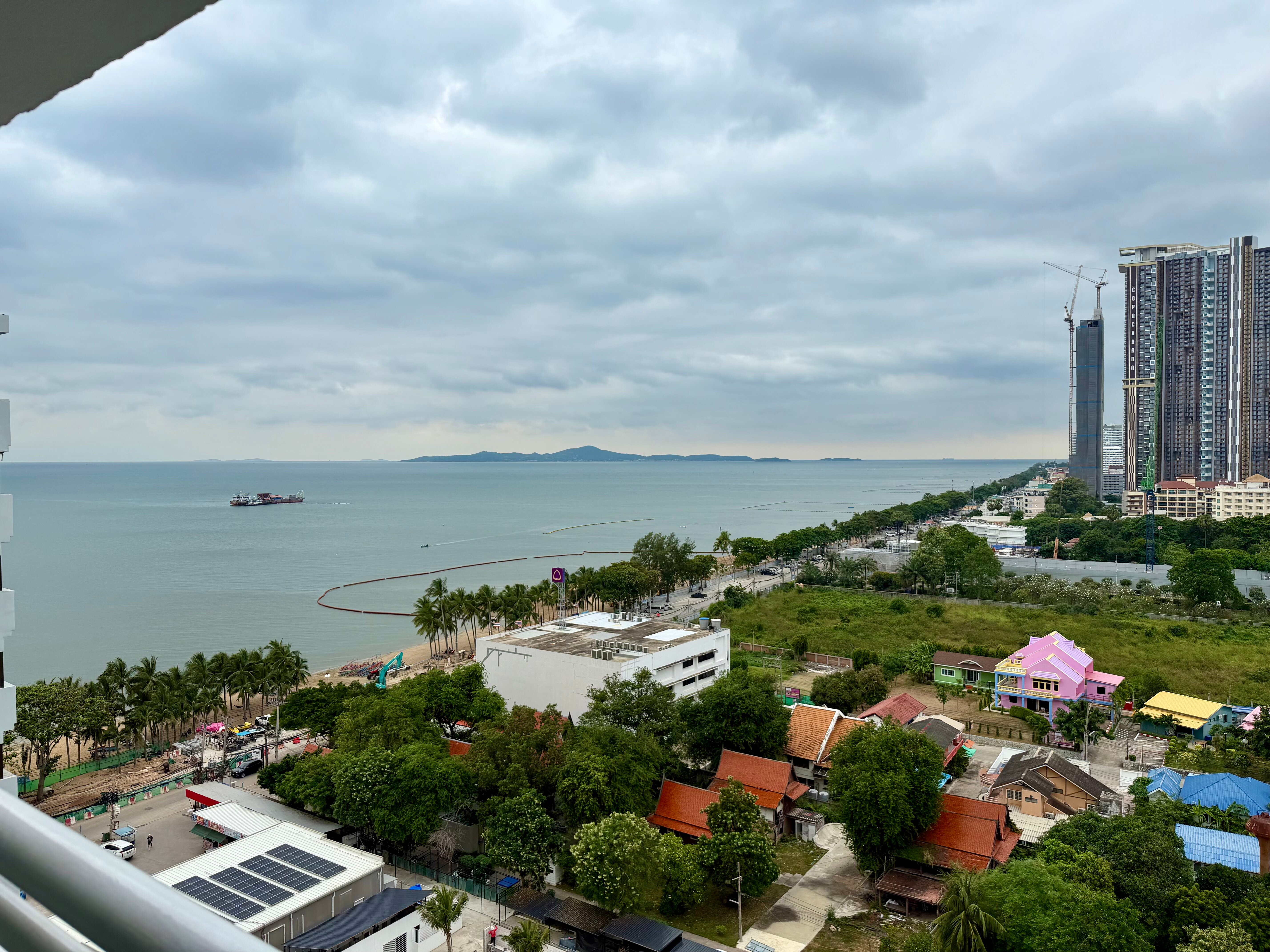 Фото Grand Jomtien Palace Hotel