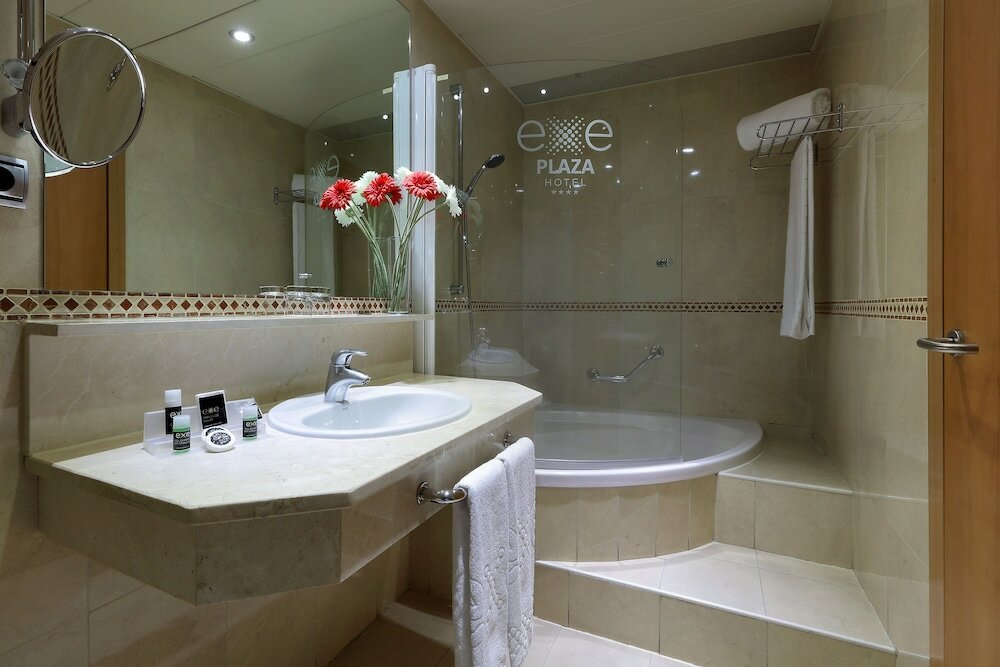 Фото Hotel Exe Plaza