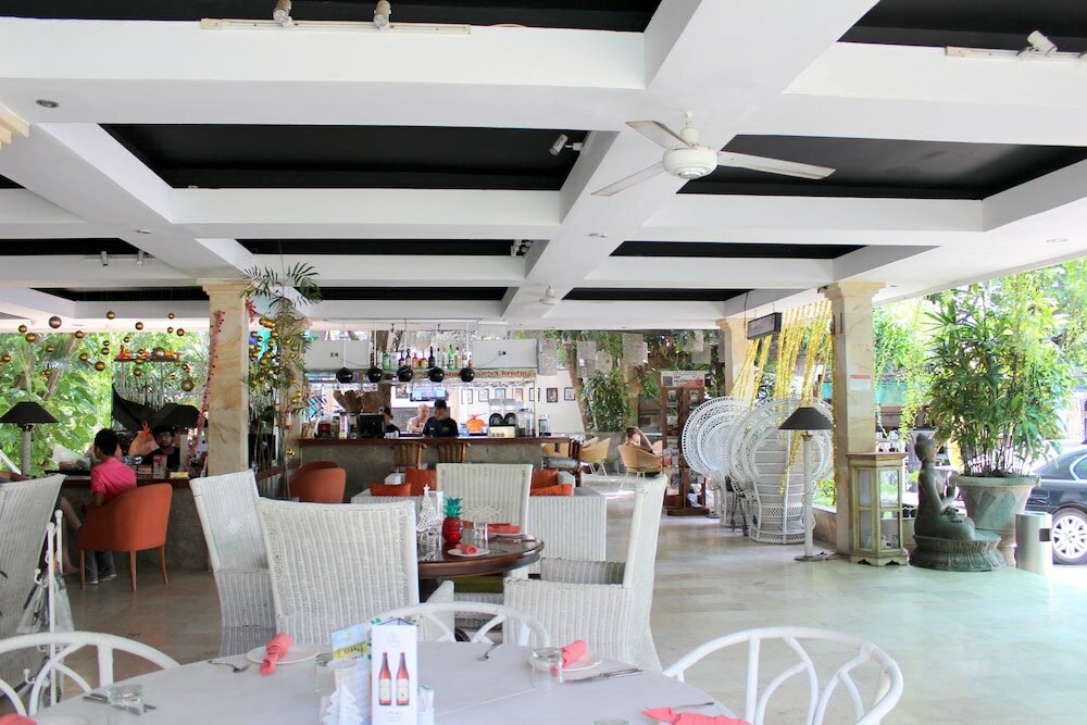 Фото Bali Mystique Hotel and Apartments