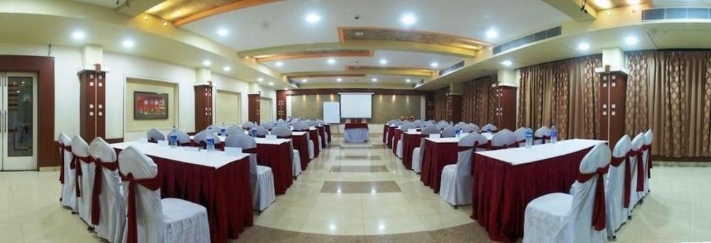 Фото Nayak Beach Resort