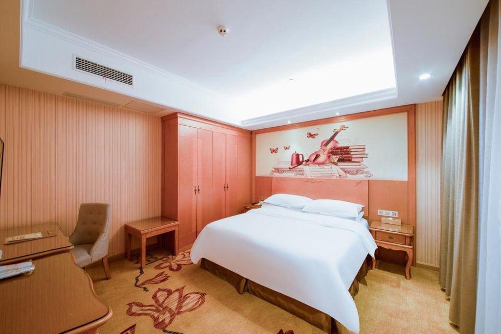 Фото Vienna Hotel