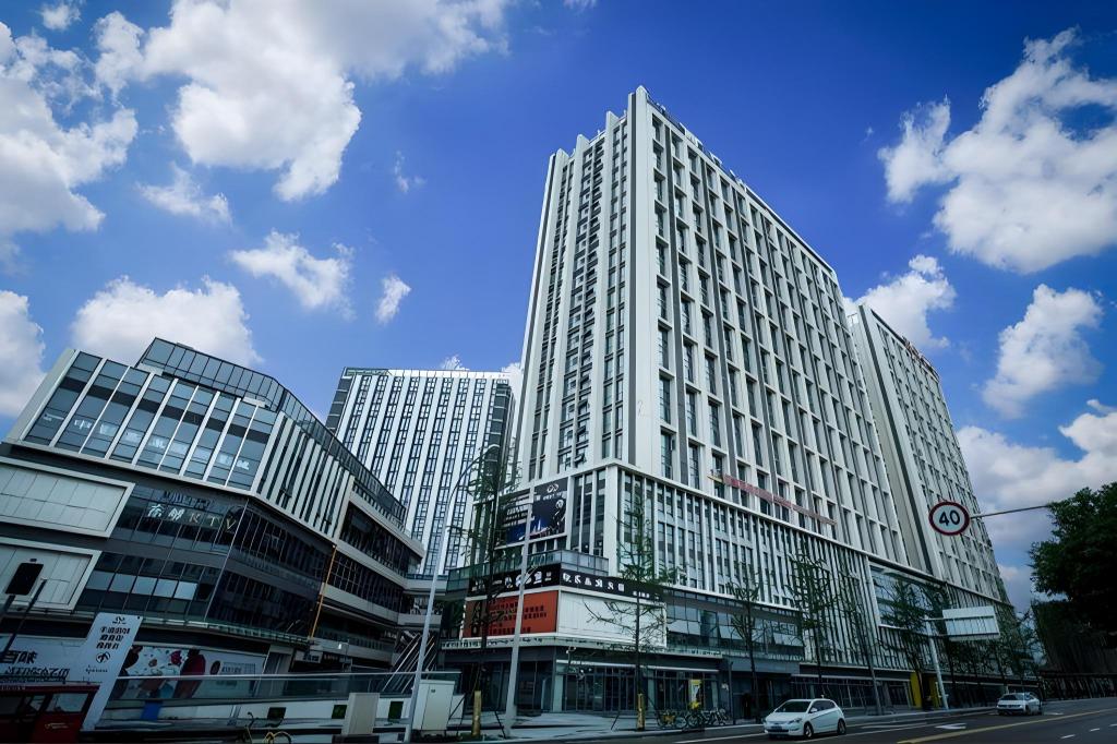 Фото Homeinn Selected Hotel Chengdu Panda Base Zoo Subway Station