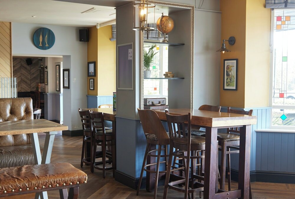 Фото Farmhouse Innlodge by Greene King Inns