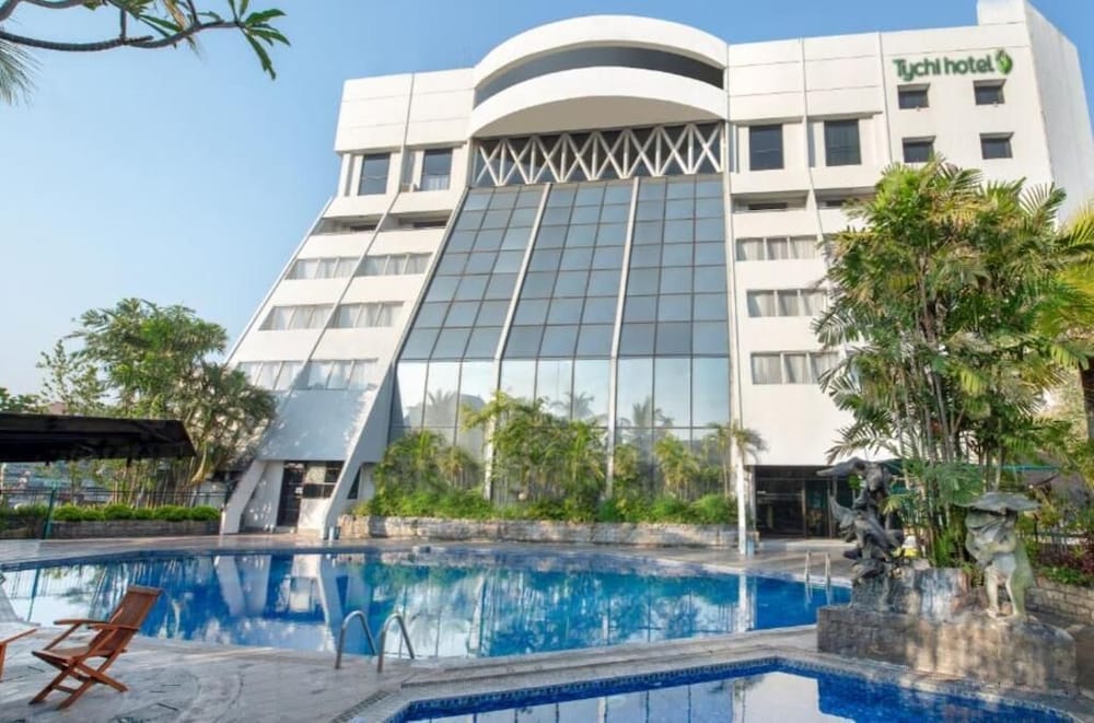 Фото Tychi Hotel
