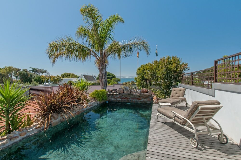 Фото Whale Away Guest House