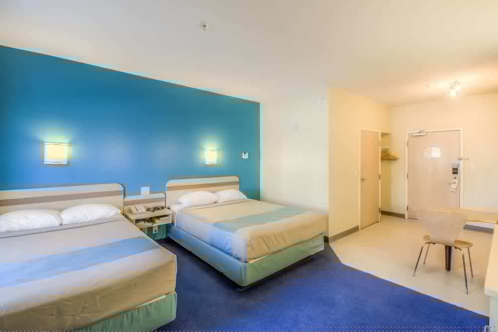 Фото Motel 6 Estevan Sk