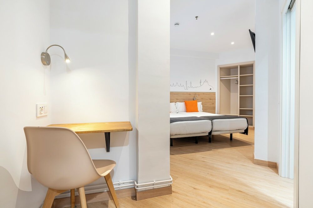 Фото Hostal Sans