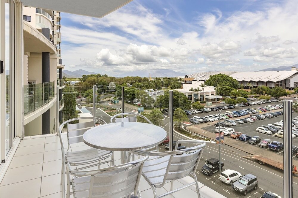 Фото Park Regis City Quays