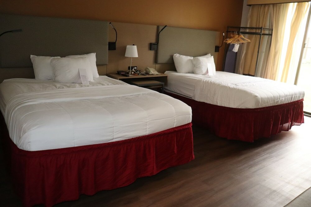 Фото Ramada Hotel & Conference Center by Wyndham Lansing