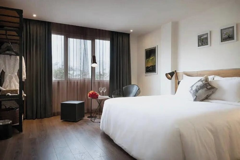 Фото C Central Hotel