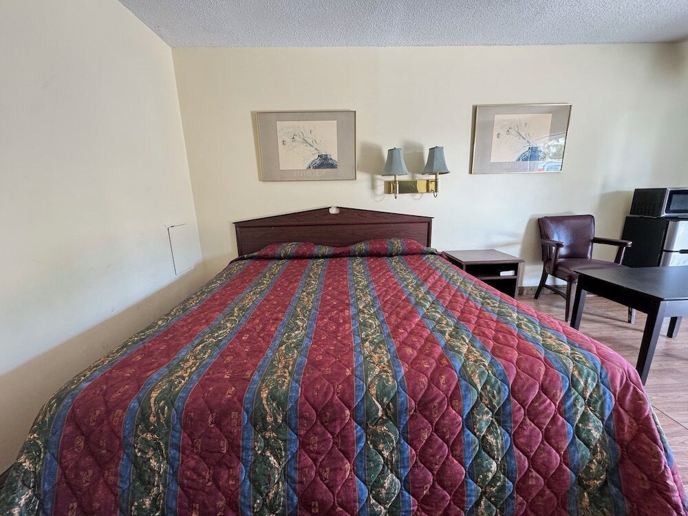 Фото Knights Inn Selma