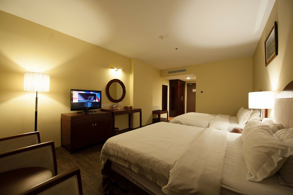 Фото Gaya Centre Hotel