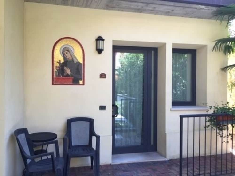 Фото Admiral Hotel Villa Erme