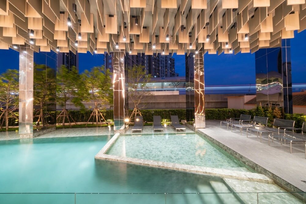 Фото Oakwood Suites Tiwanon Bangkok