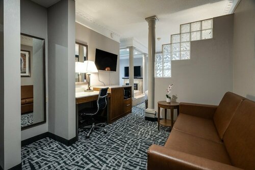 Внешний вид отеля Monte Carlo Inn Toronto West Suites в Миссиссоге, фото 5