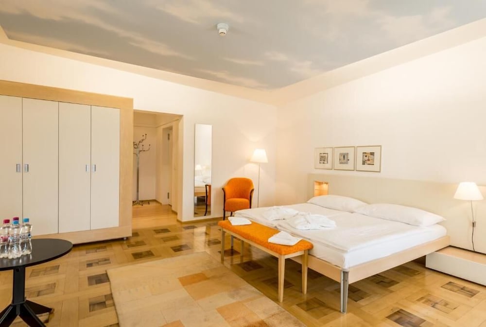 Фото Grand Hotel Europe